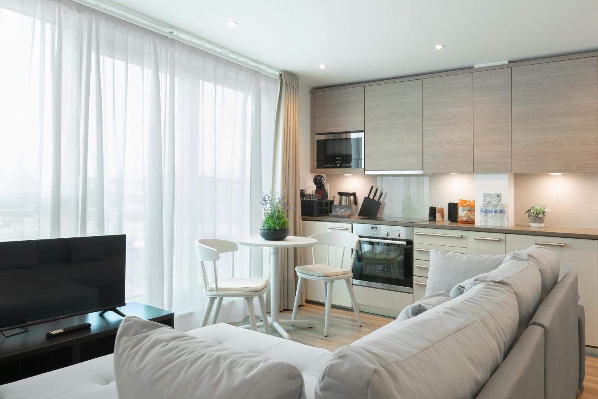 Vauxhall Luxury Manhattan Лондон Екстериор снимка